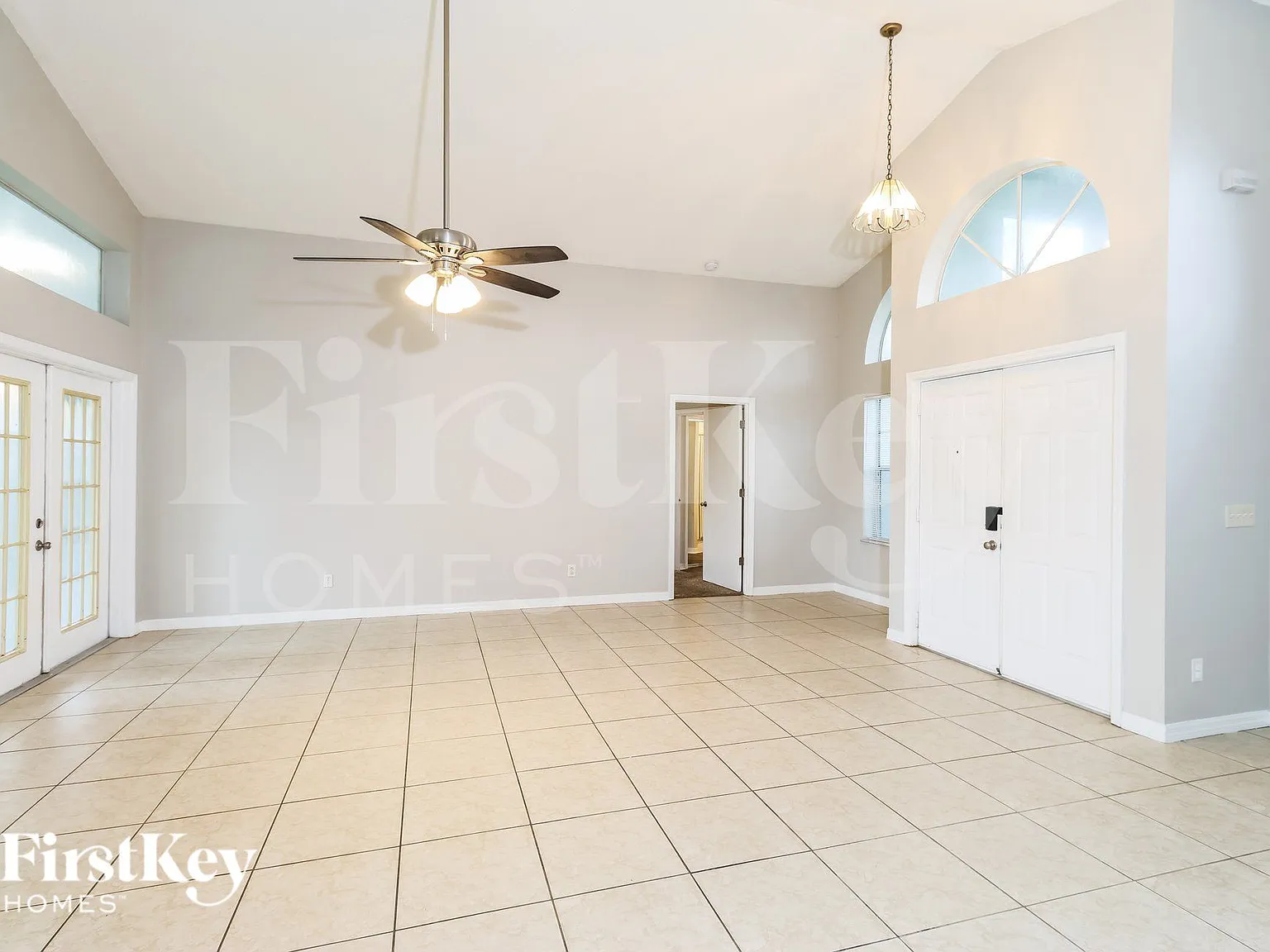 3 bed, 2.0 bath, 1511 sqft, $2,025 — Photo 2