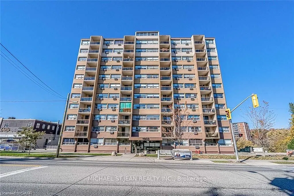 2 bed, $2,100 — Photo 2