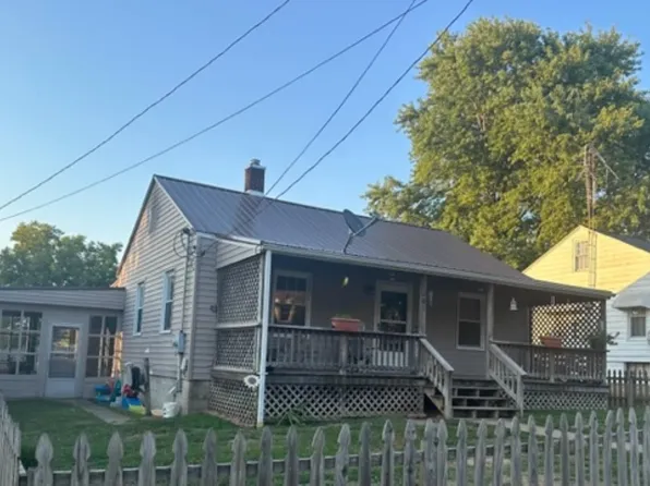 201 E Kaskaskia St, Pinckneyville, IL 62274