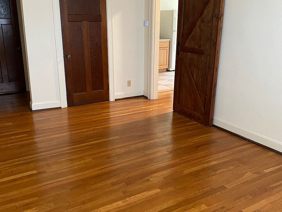 1st image of 1316 Morten St APT 105