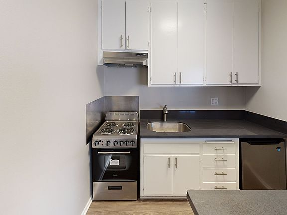 4th image of 6810 Milwood Ave APT 6