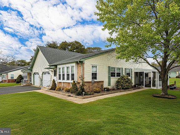 2nd image of 14 Penwood Dr #54A