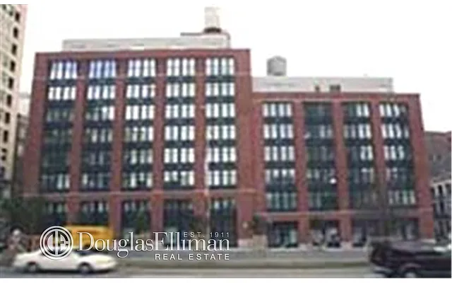 Rented by Douglas Elliman | media 14