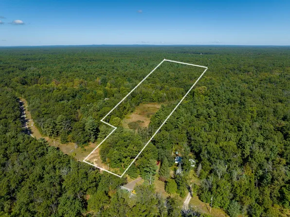 4910 E Holton Whitehall Rd, Holton, MI 49425