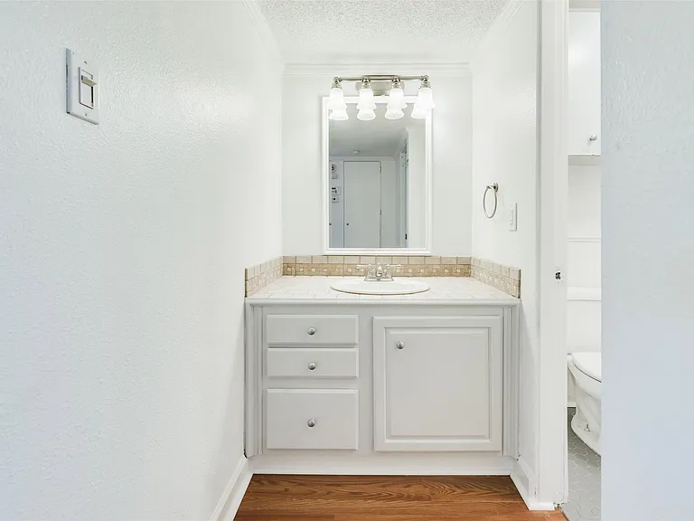 2229 Mimosa Dr #9 — Photo 14