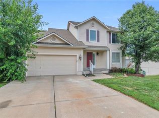 8432 NE 109th Pl, Kansas City, MO 64157