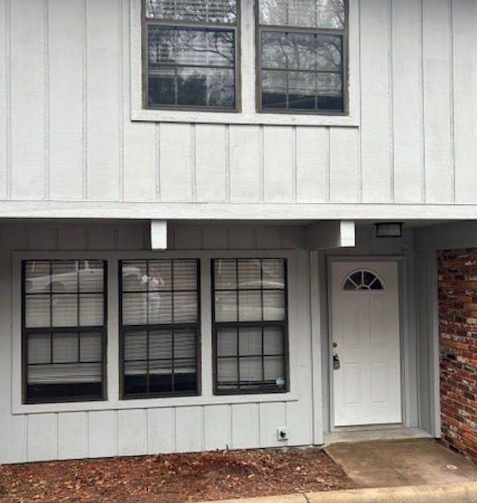1st image of 804 Timbers Ct