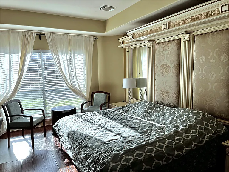 403 Green Stone Ct — Photo 11