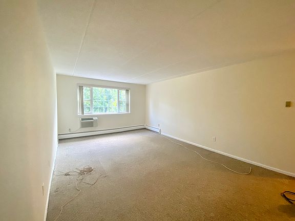 4 Consulate Drive