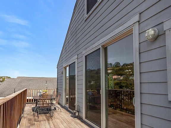 2nd image of 330 Sausalito Blvd