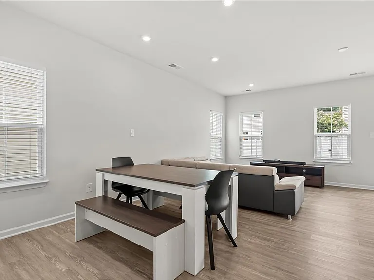 120 Bicameral Ln — Photo 11