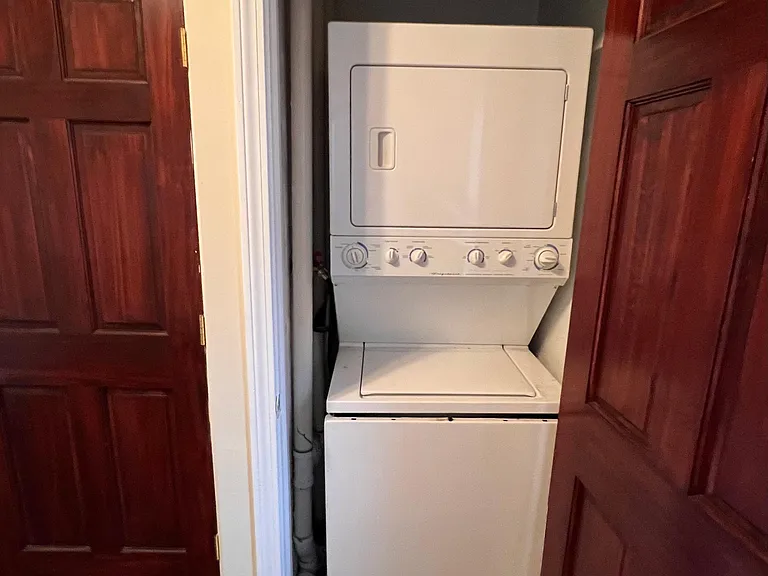 21 Kenyon St #1 — Photo 11