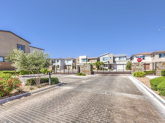 3rd image of 6935 Desert Finch St