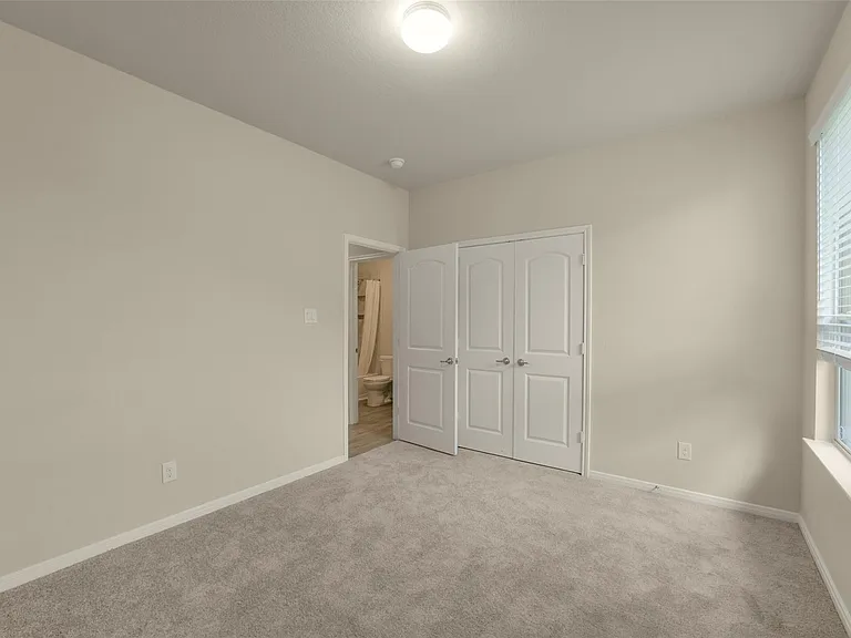 31106 Durham Creek Ct — Photo 29