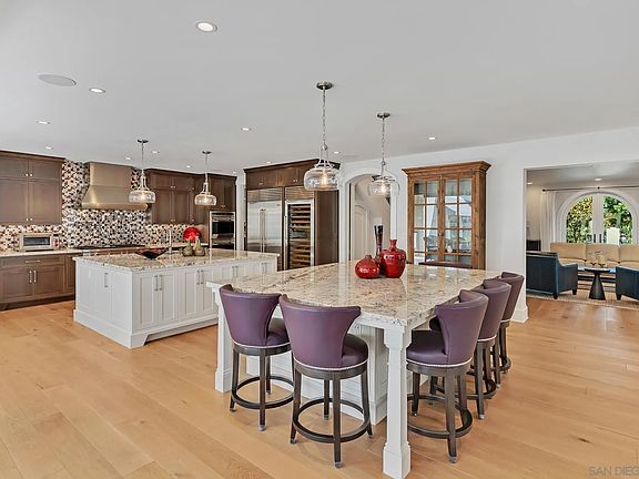 5th image of 618 A Ave