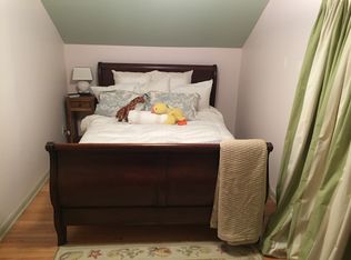 114 Mapleton Rd, Grosse Pointe Farms, MI 48236