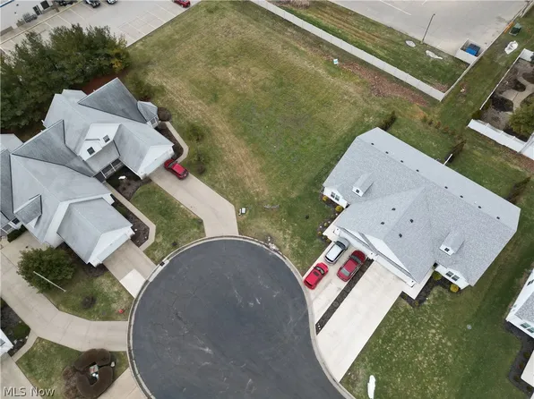 567 Vicksburg Ct, Lagrange, OH 44050