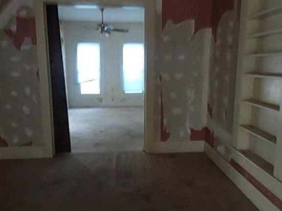 5th image of 216 W Colorado St