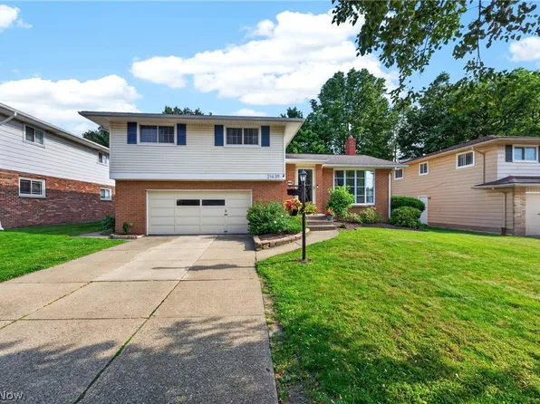 21439 Ellen Dr, Fairview Park, OH 44126