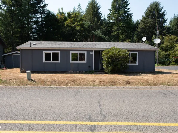 279 NE Palmer St, Siletz, OR 97380