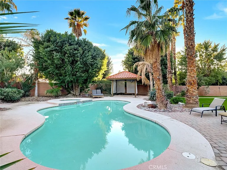 76871 Castle Ct — Photo 33