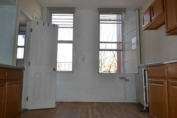 Rented by Loom Group | media 35