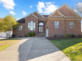 275 Brian Dr, Shepherdsville, KY 40165