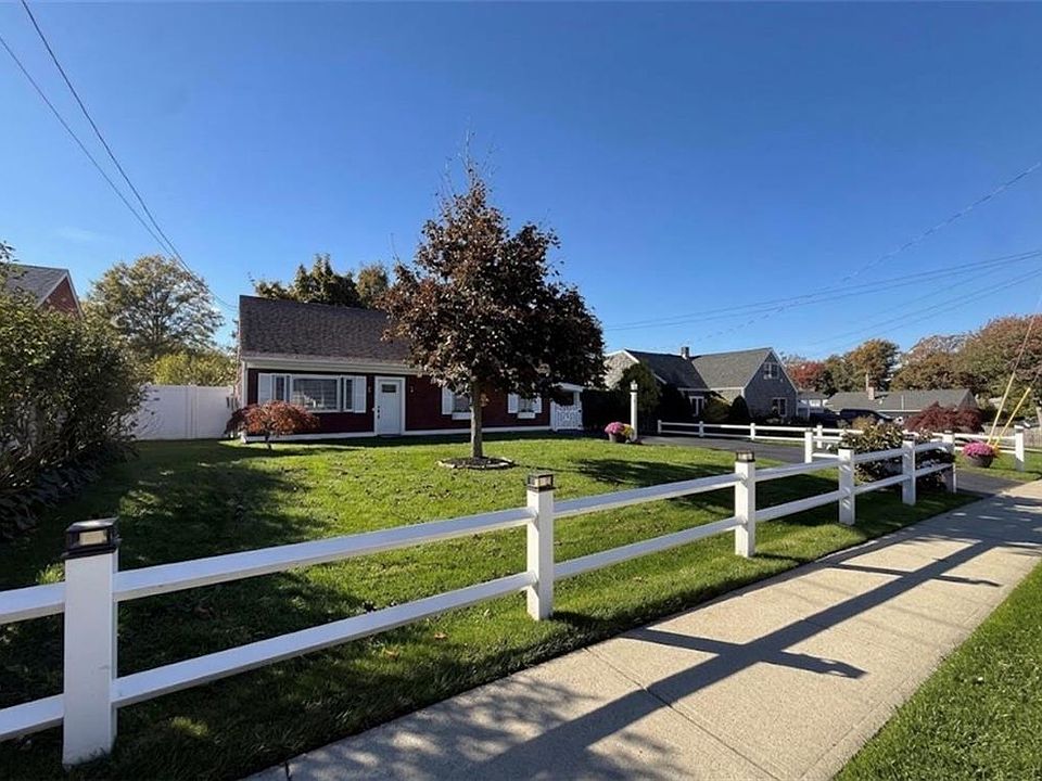 1st image of 43 Greenway Dr
