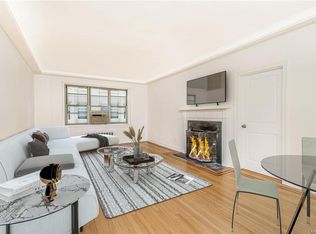 4 Park Ln APT 2H, Mount Vernon, NY