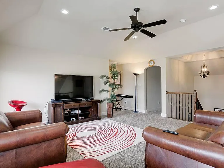 4119 Napoli Way — Photo 14