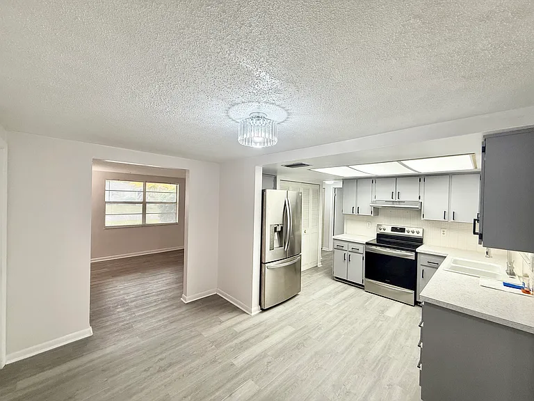 7535 Betula Dr — Photo 3