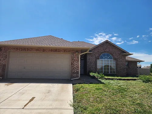 1700 Hemingway Dr Photo 1