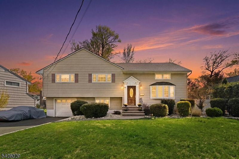 1st image of 14 Brookdale Rd