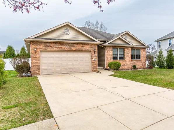 1811 Chessington Cir, Crown Point, IN 46307