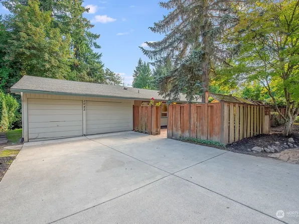 1042 168th Ave SE Unit B, Bellevue, WA 98008