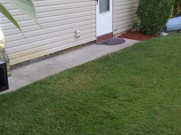 2nd image of 93 Collyer Ave Floor 2