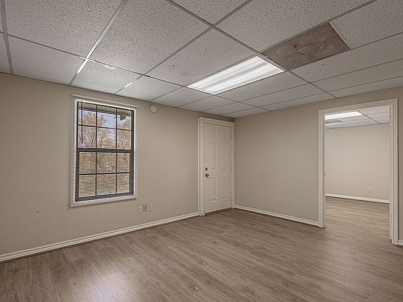 3rd image of 626 University Ave