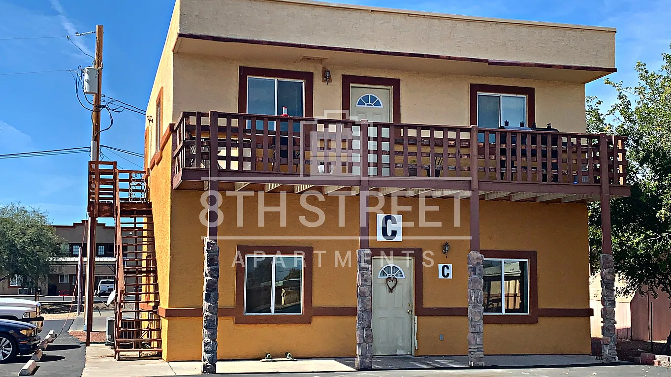 2 bed, 1.0 bath, 1000 sqft, $1,225 — Photo 1