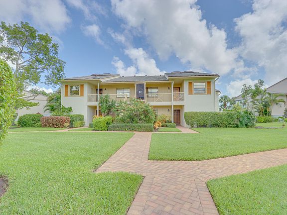 2nd image of 22 Eastgate Dr APT B