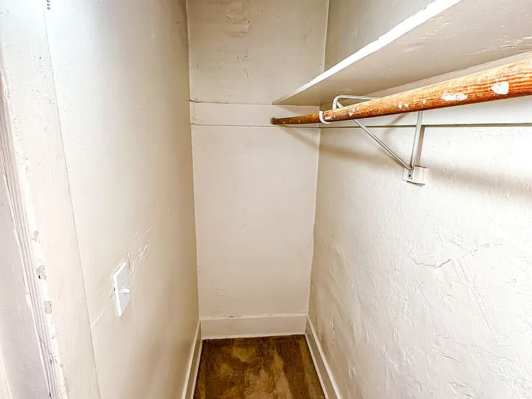 Regis Apartments — Photo 6