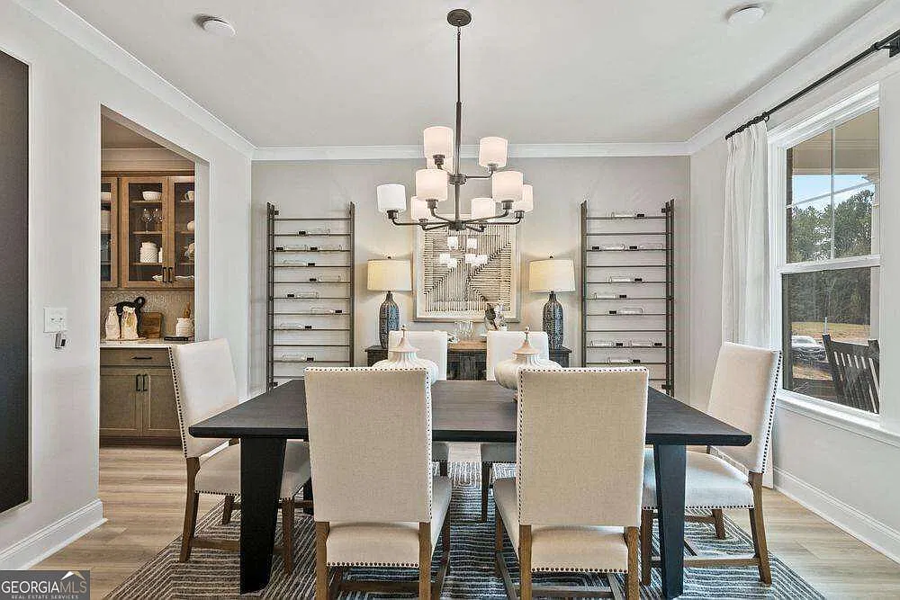 5 bed, 4.0 bath, 3236 sqft, $3,200 — Photo 3