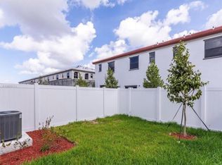 10575 W 33rd Way, Hialeah, FL 33018