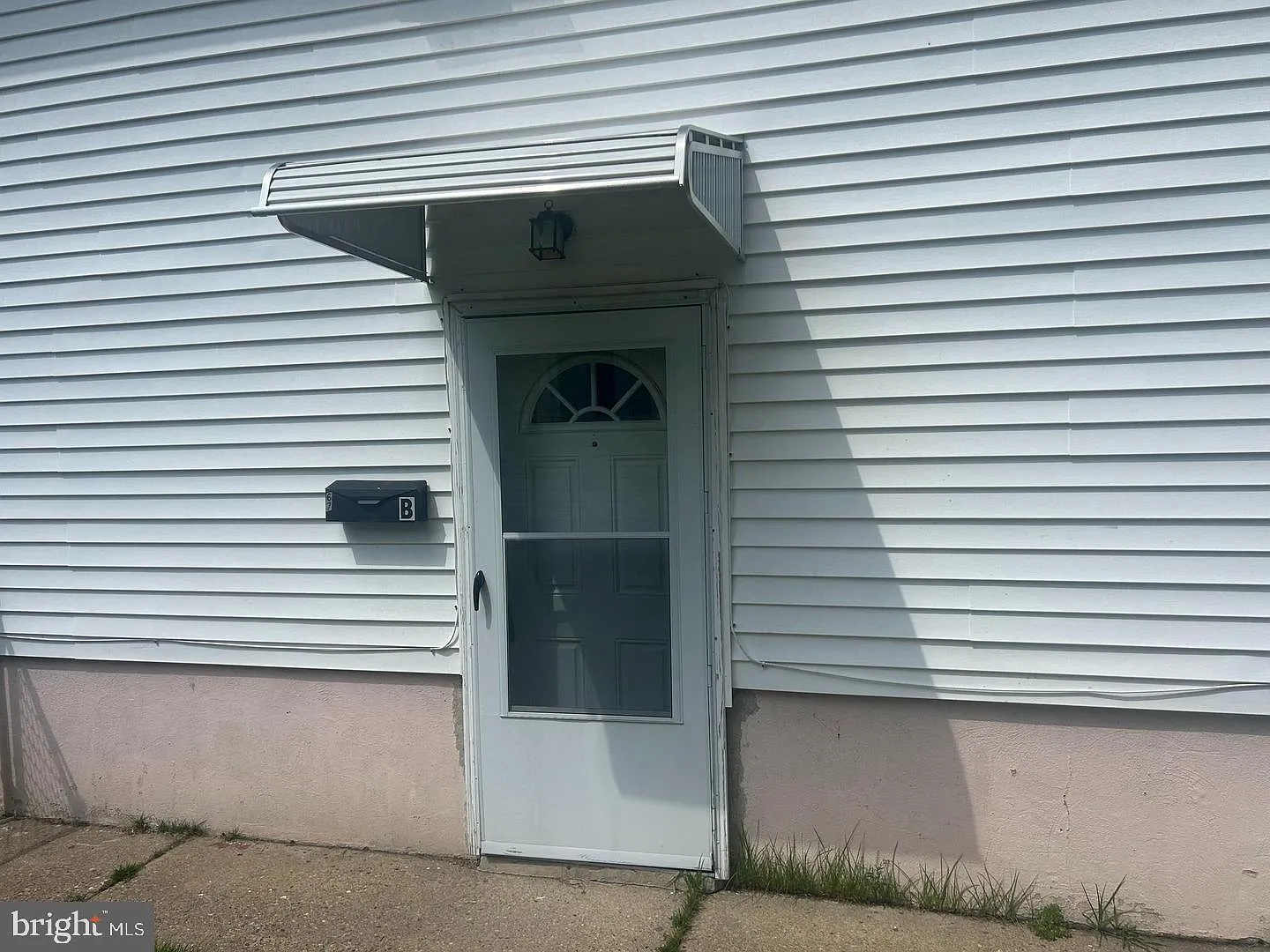 2 bed, 1.0 bath, $1,650 — Photo 3
