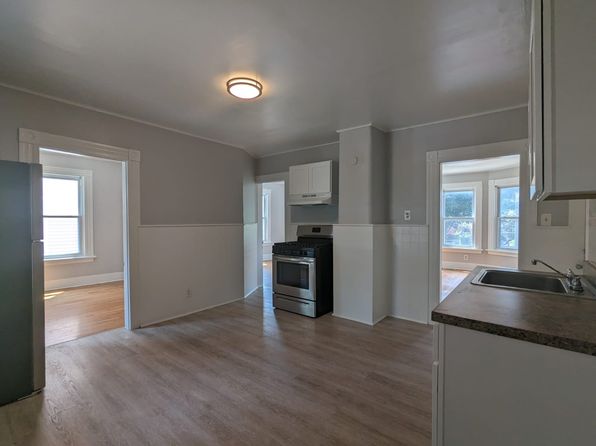 13 Bassett St #1R