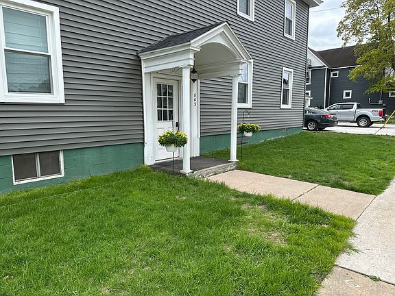 2nd image of 803 Young St #3
