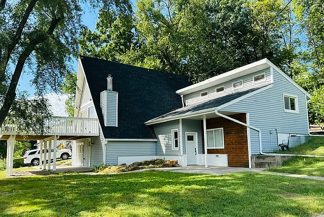 4 bed, 1783 sqft, $2,275 — Photo 3
