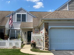 2506 Rolling Green Dr, Macungie, PA 18062