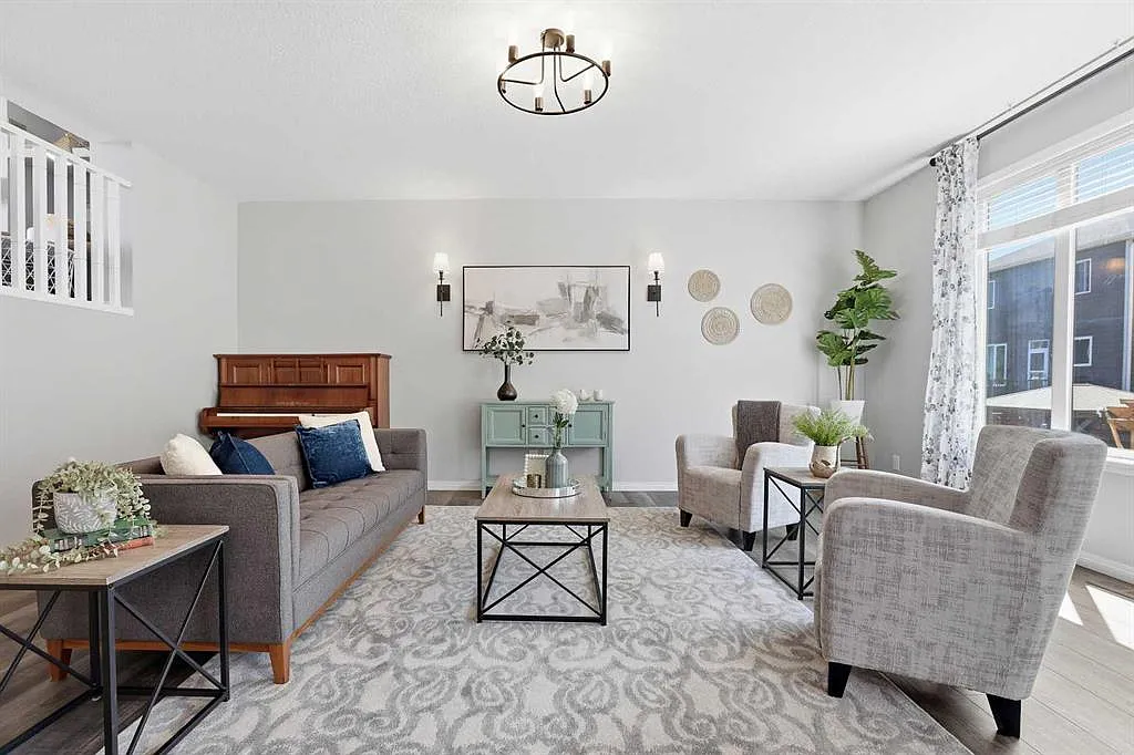Spacious 3,000+ Sq. Ft. Yorkville Home | Up to 4 Bedrooms | Double Garage (IP60) — Photo 1