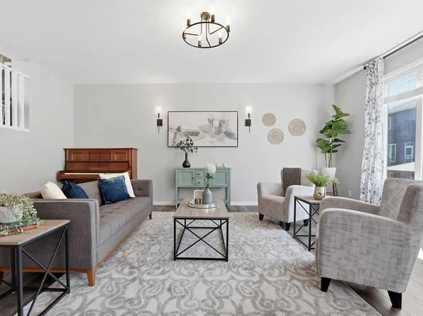 25 Yorkville Grn SW, Calgary, AB T2X 0J2