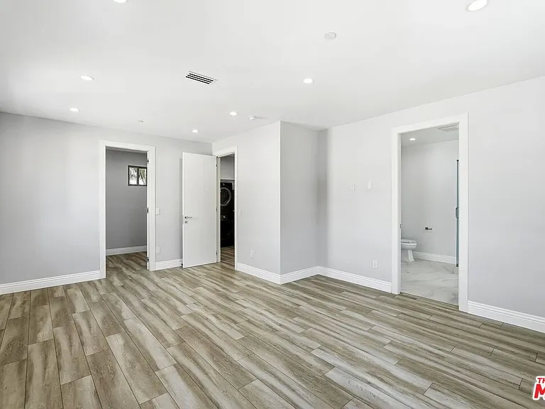 6717 Sunnyslope Ave — Photo 23